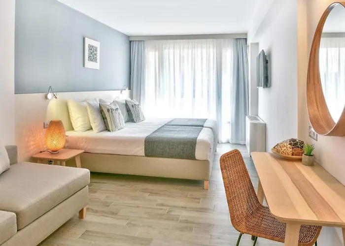 Ihot@l Sunny 4* 阳光海滩