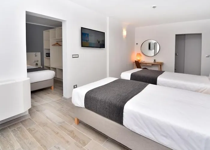 Ihot@l Sunny 4* 阳光海滩